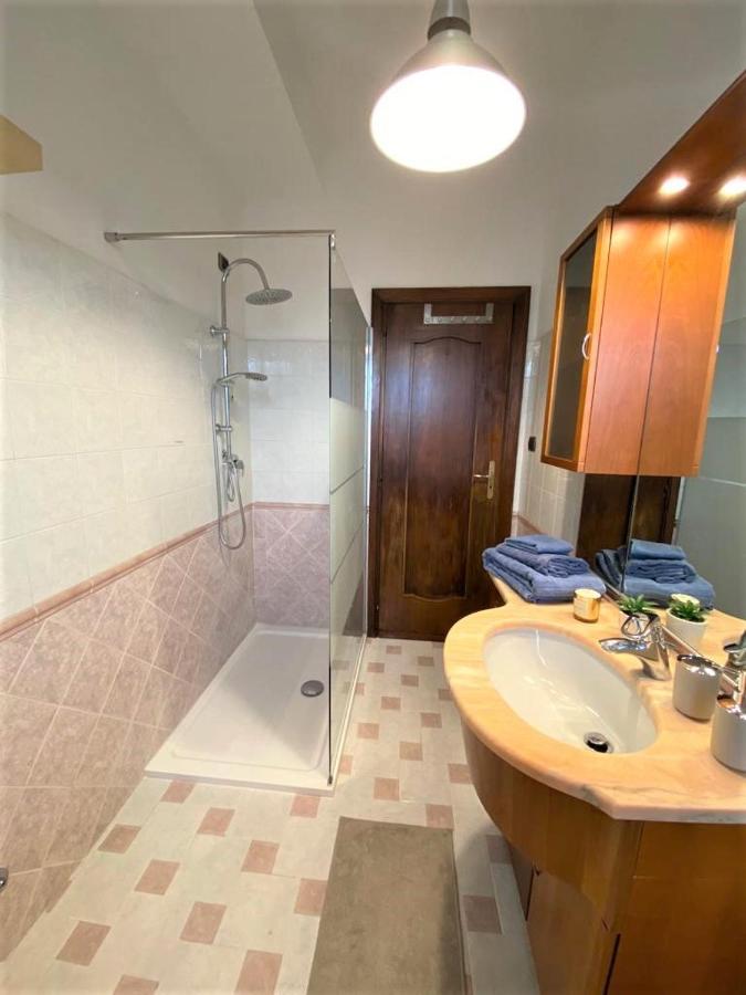 Casa Viola A 900 Mt Dalla Staz. Centrale Pescara Exterior photo