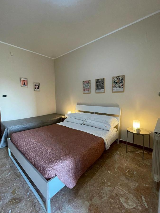 Casa Viola A 900 Mt Dalla Staz. Centrale Pescara Exterior photo